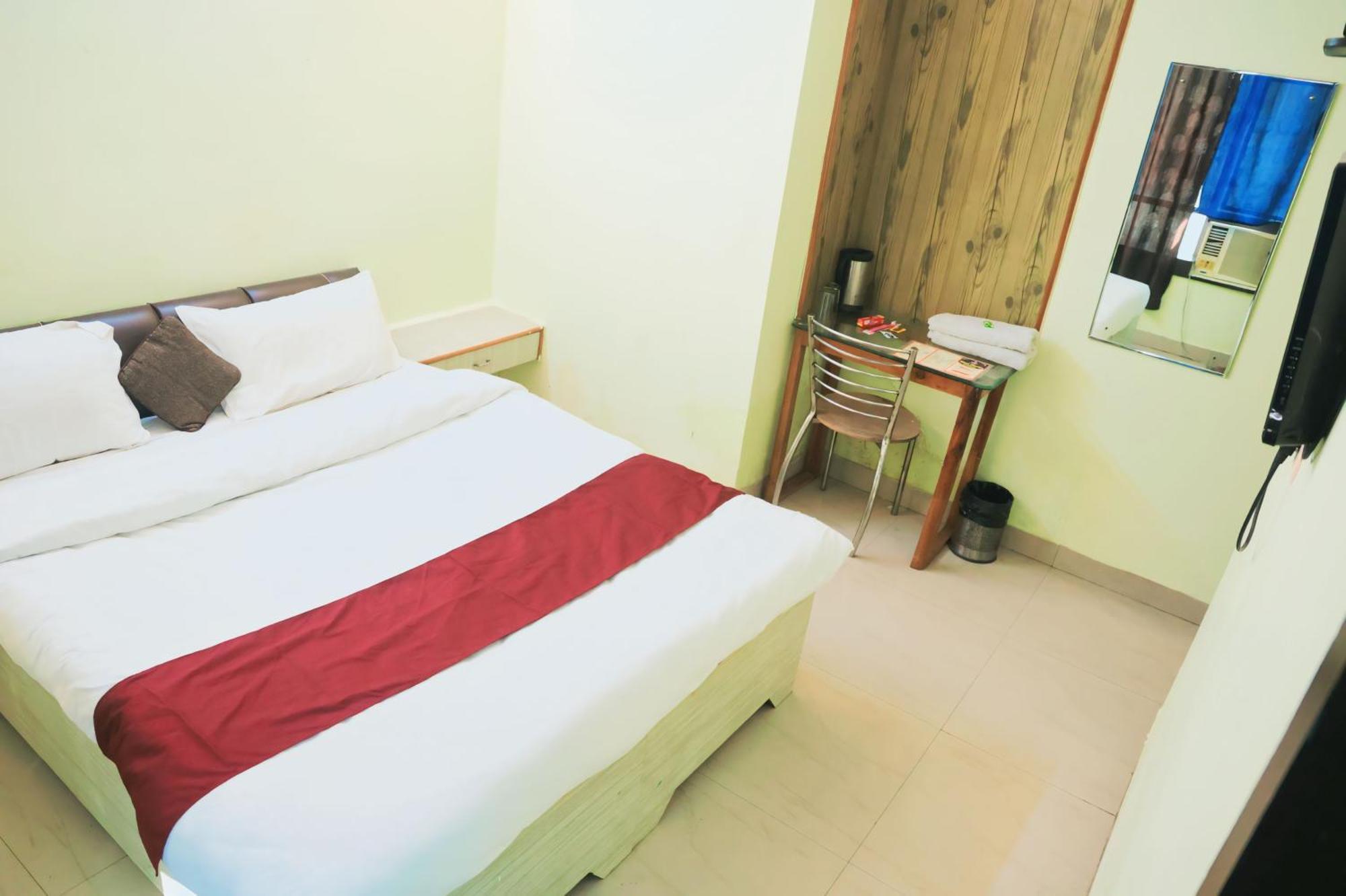 Hotel Shaurya Haridwār Esterno foto